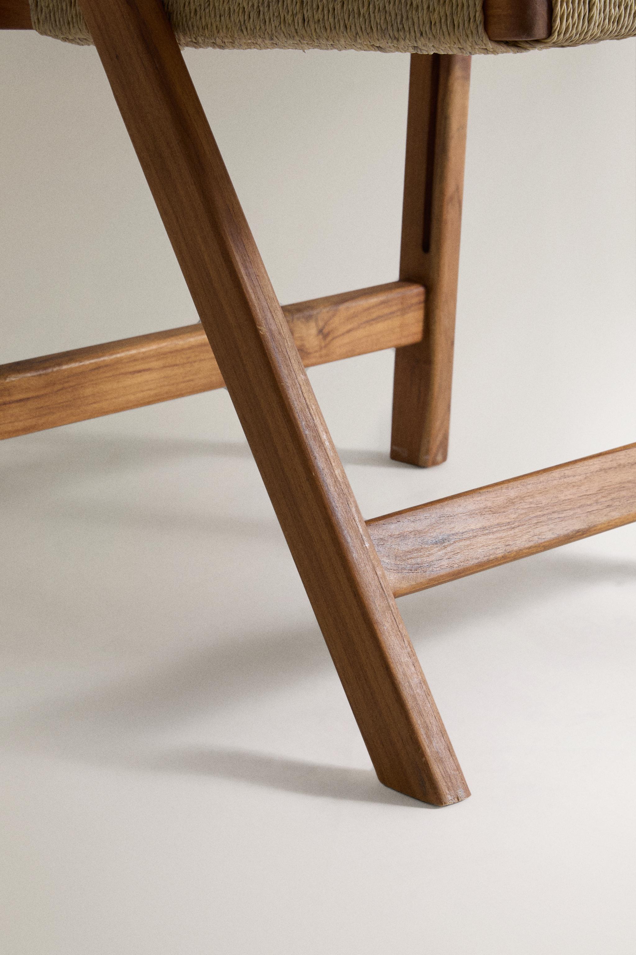 WOVEN TEAK OUTDOOR FOLDING CHAIR